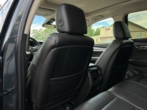 Used 2019 Cadillac XT5 Premium Luxury AWD/4WD image 12