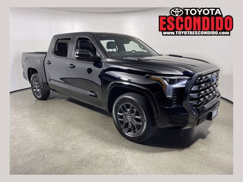 Used 2023 Toyota Tundra Platinum AWD/4WD image 1