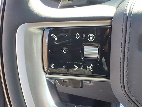 New 2026 Land Rover Range Rover SE image 16
