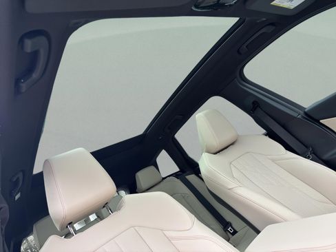 Used 2026 BMW X3 xDrive30 w/ Convenience Package image 29