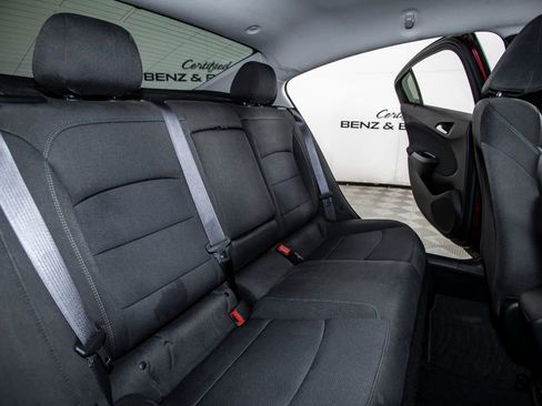 Used 2017 Chevrolet Cruze LT w/ Convenience Package image 20