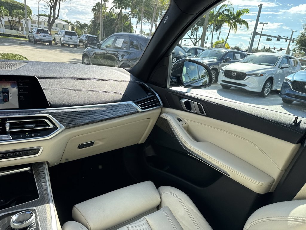 Used 2022 BMW X5 sDrive40i w/ M Sport Package RWD image 15