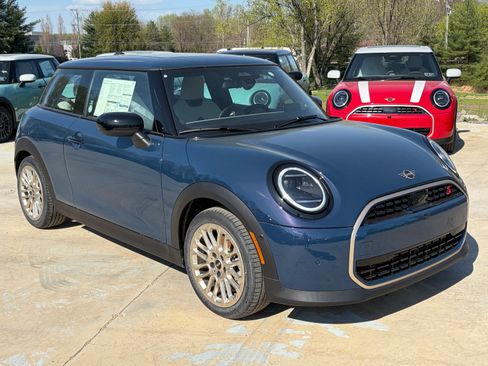Used 2026 MINI Cooper S FWD image 3
