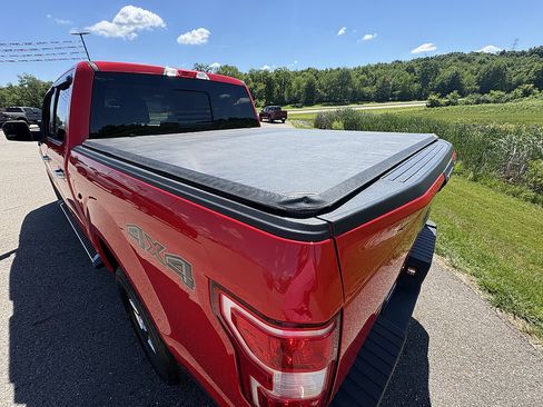 Used 2018 Ford F150 XLT w/ Equipment Group 302A Luxury AWD/4WD image 15