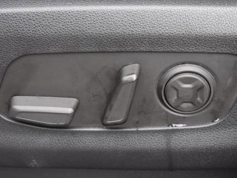 Certified 2025 Kia Carnival SX Prestige image 25