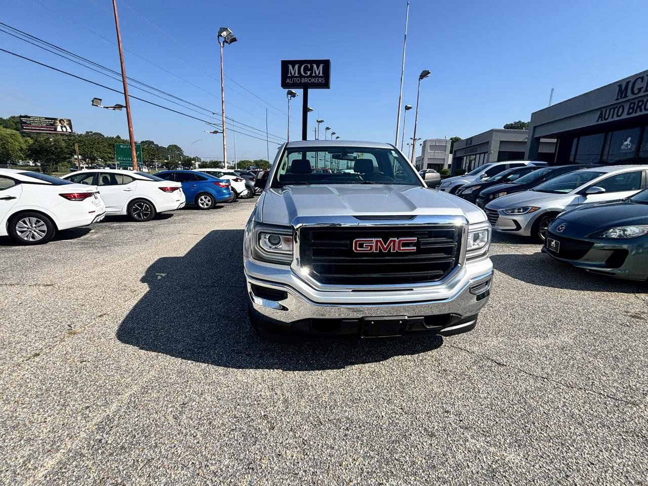 Used 2018 GMC Sierra 1500 2WD Regular Cab image 5