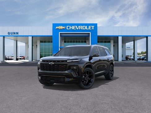 New 2026 Chevrolet Traverse RS w/ LPO, Floor Liner Package AWD/4WD image 8