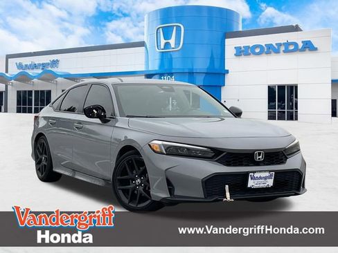 Used 2025 Honda Civic Sport image 1