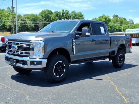 Used 2026 Ford F250 XLT w/ Tremor Off-Road Package AWD/4WD image 4