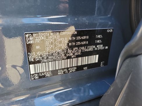 Used 2026 Toyota RAV4 Limited AWD/4WD image 33