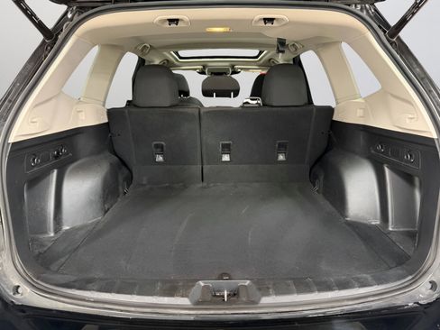 Used 2023 Subaru Forester Premium image 9