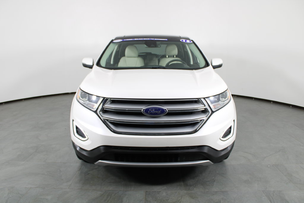 Used 2018 Ford Edge Titanium w/ Equipment Group 301A AWD/4WD image 12
