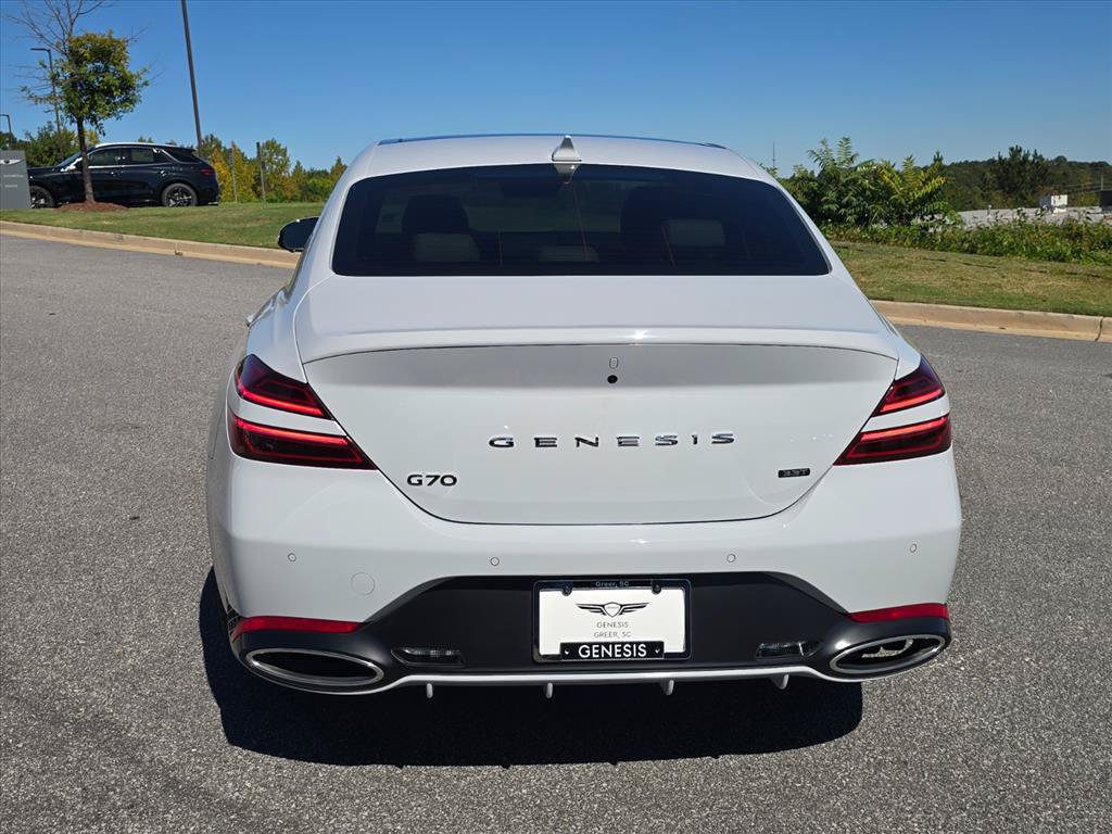 Used 2023 Genesis G70 3.3T w/ Sport Prestige Package RWD image 4