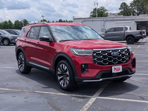 New 2026 Ford Explorer Platinum w/ LUX Leather Package AWD/4WD image 2