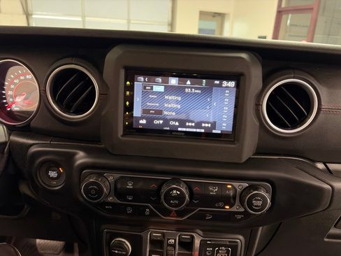 Used 2020 Jeep Wrangler Unlimited Rubicon w/ Quick Order Package 28Y Recon AWD/4WD image 28