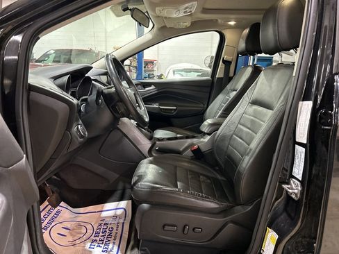 Used 2014 Ford Escape SE w/ Leather Comfort Package FWD image 16