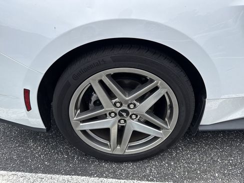 Used 2024 Ford Mustang Coupe RWD image 5