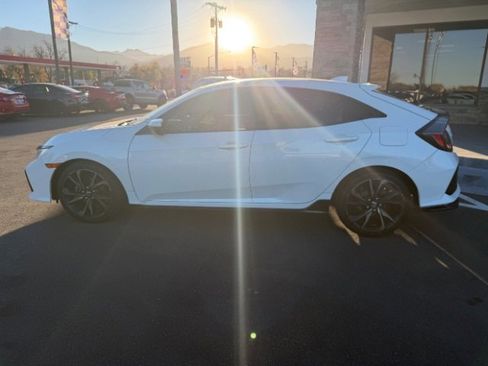 Used 2018 Honda Civic Sport Touring image 7