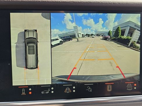 Used 2024 GMC Yukon XL Denali w/ Denali Reserve Package image 16