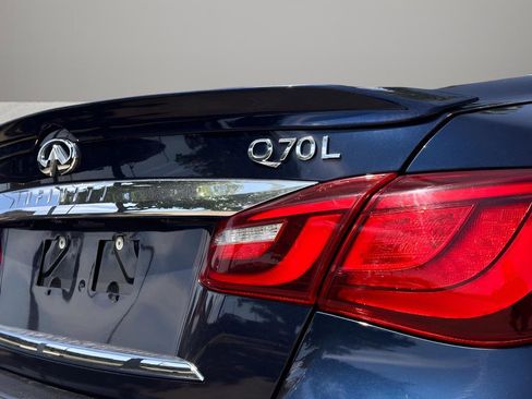 Used 2016 INFINITI Q70 L 3.7 w/ Deluxe Touring Package RWD image 27