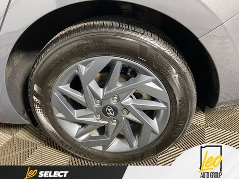 Used 2024 Hyundai Elantra SEL FWD image 26