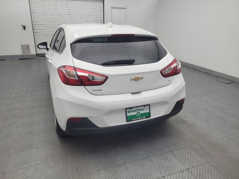 Used 2018 Chevrolet Cruze LT w/ Convenience Package FWD image 6