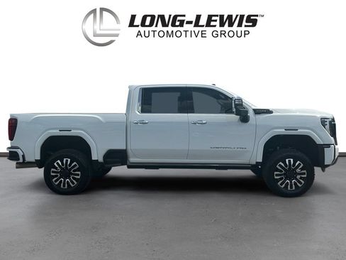 Used 2024 GMC Sierra 2500 Denali Ultimate AWD/4WD image 8