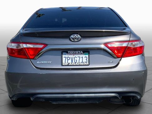 Used 2016 Toyota Camry SE FWD image 4