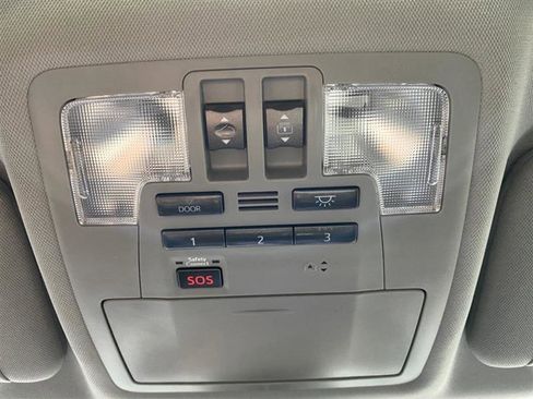 Used 2019 Toyota Highlander Limited Platinum image 15