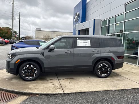 New 2026 Hyundai Santa Fe SE image 2