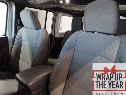 Used 2024 Jeep Wrangler Sport S image 4