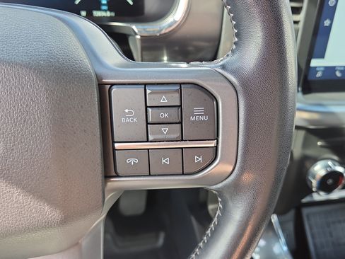 Certified 2022 Ford F150 Lariat w/ Equipment Group 502A High image 21