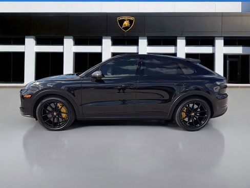 Used 2023 Porsche Cayenne Turbo GT image 2
