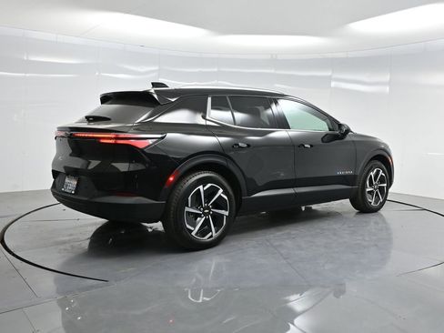 Used 2026 Chevrolet Equinox EV LT image 42