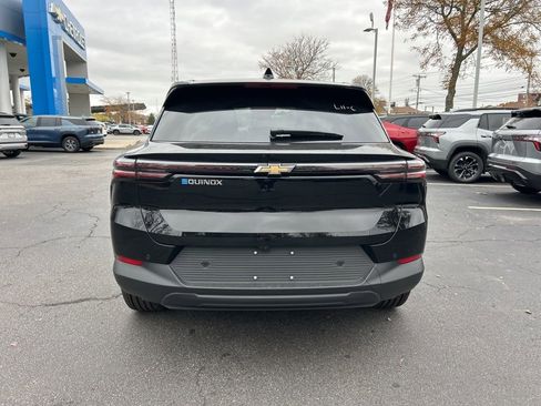 New 2026 Chevrolet Equinox EV LT w/ Comfort Package image 3