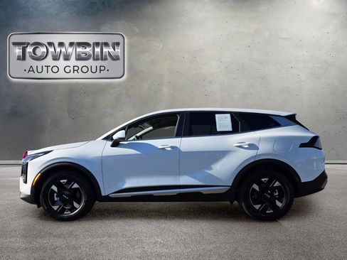 Used 2026 Kia Sportage LX FWD image 7