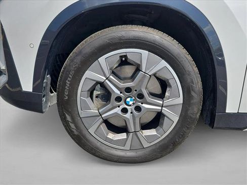 Used 2023 BMW X1 xDrive28i AWD/4WD image 25