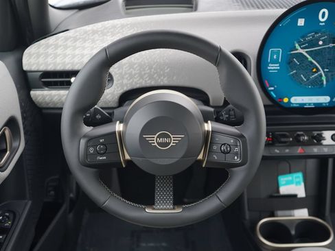New 2026 MINI Cooper 4-Door Hardtop FWD image 9