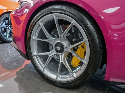 Used 2022 Porsche 911 GT3 RWD image 19