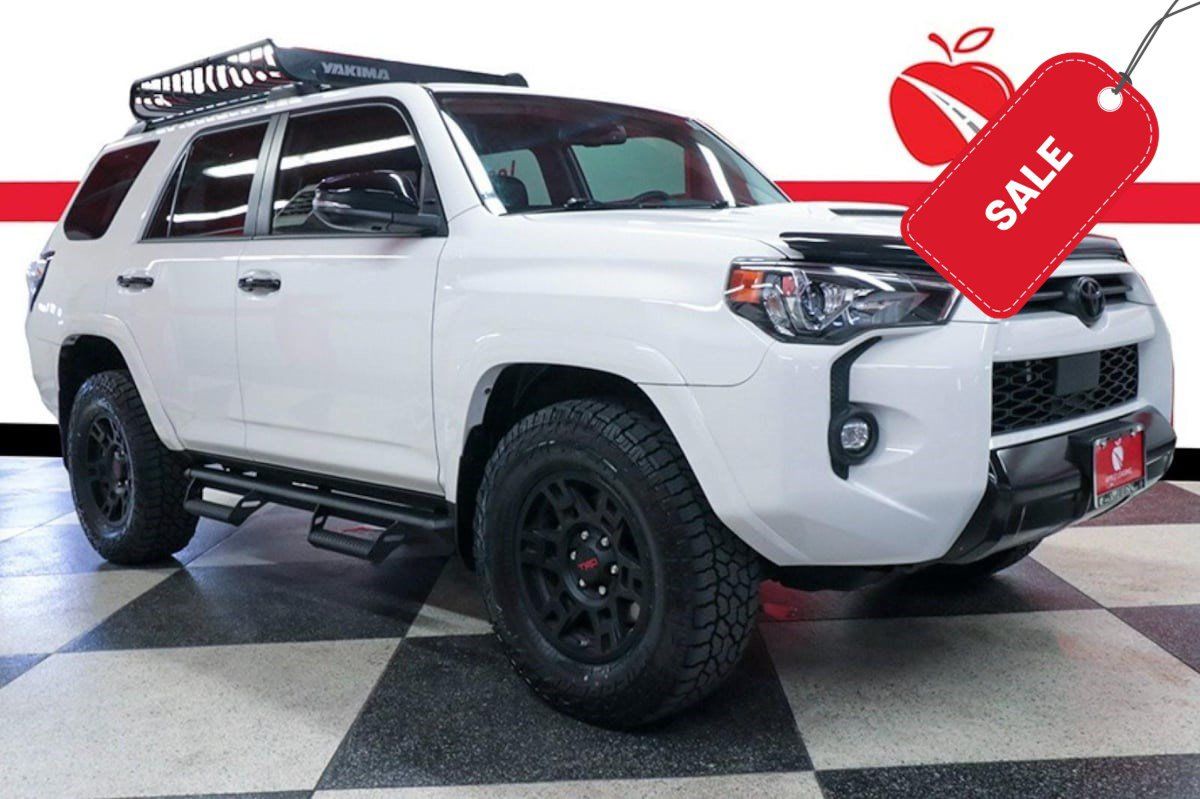 Used 2021 Toyota 4Runner Venture AWD/4WD image 1