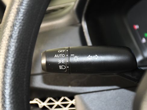 Certified 2025 Honda Accord LX image 22