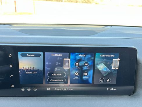 New 2026 Nissan Sentra SV image 8