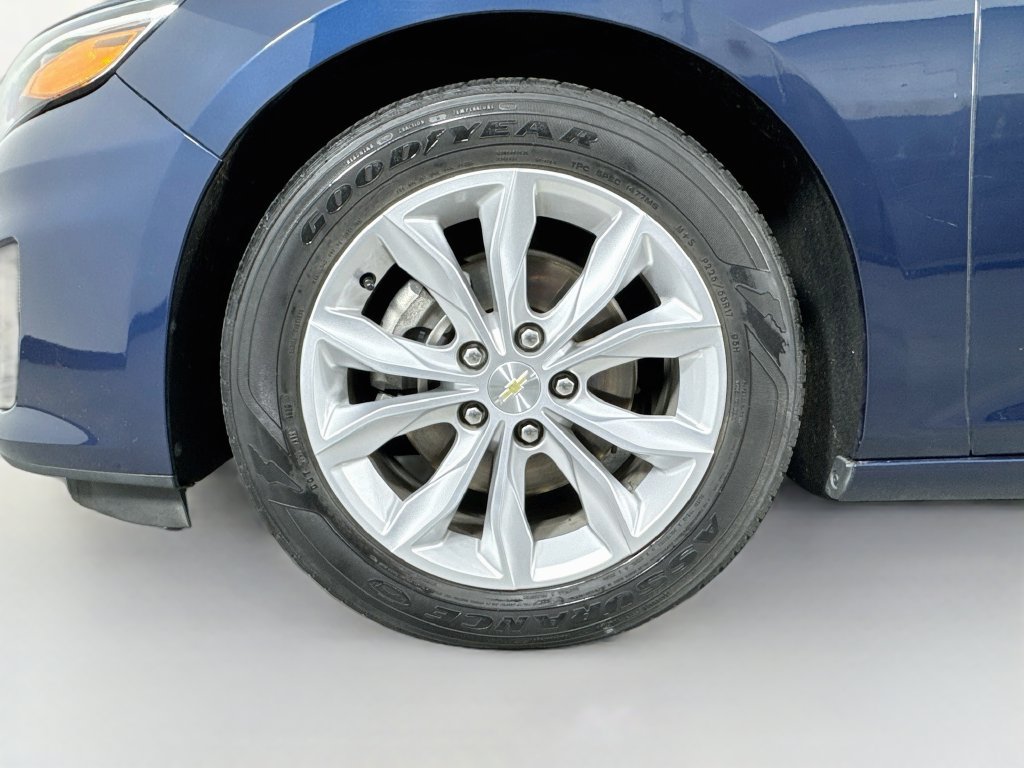 Used 2021 Chevrolet Malibu LT FWD image 11