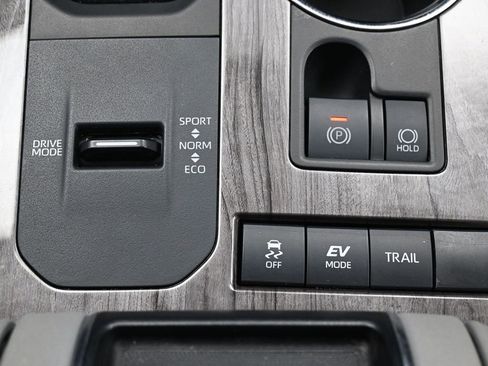 Used 2022 Toyota Highlander Limited image 27