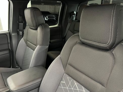 New 2026 Nissan Frontier SV w/ Tow Package image 16