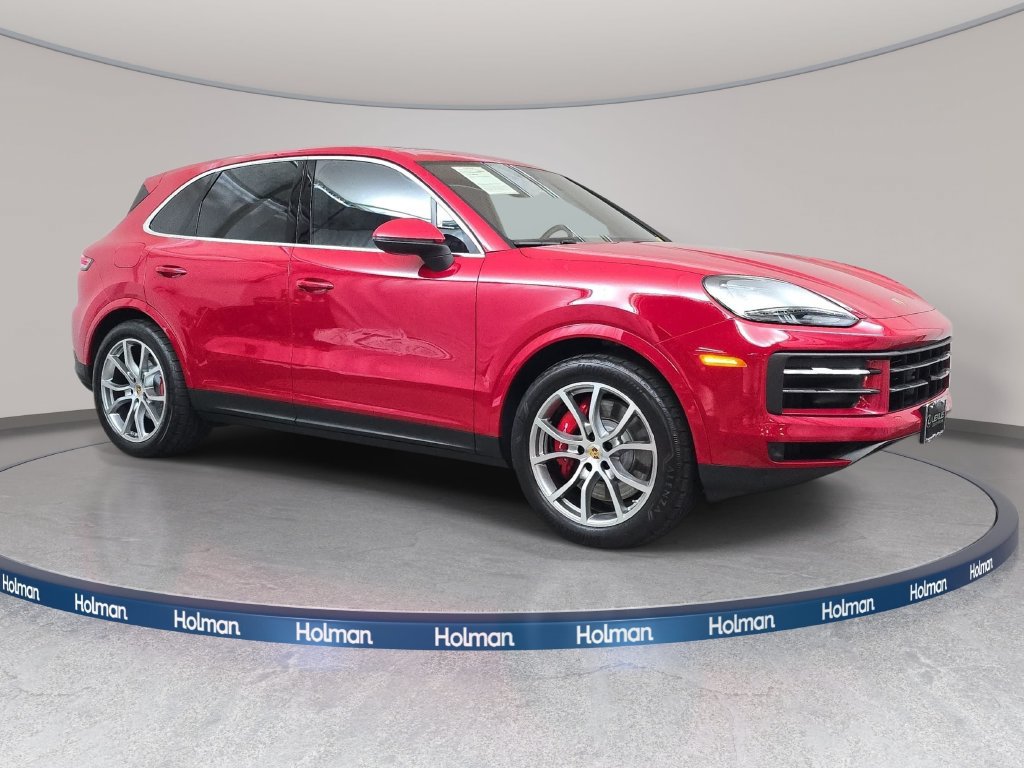 Used 2024 Porsche Cayenne S AWD/4WD image 4
