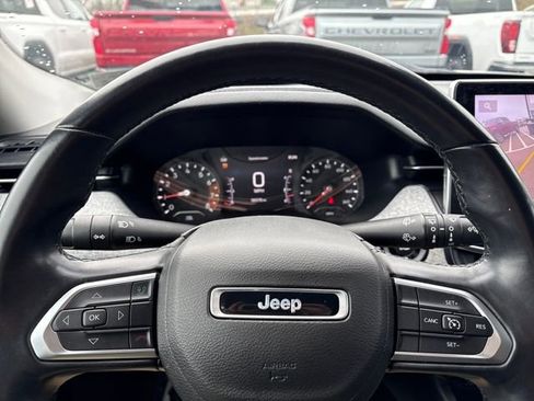 Used 2022 Jeep Compass Latitude AWD/4WD image 19