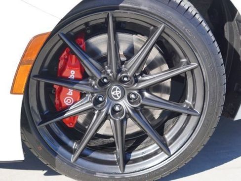 Used 2024 Toyota GR86 TRUENO Edition image 15