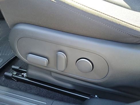 New 2026 Hyundai Ioniq 5 SE image 17