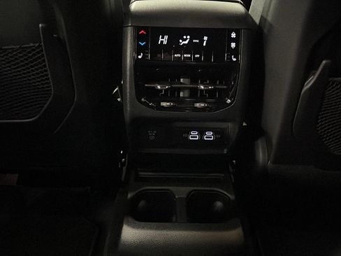 New 2025 Jeep Grand Cherokee L Limited image 26